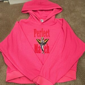 I’m selling an adorable boys lie hoodie!!